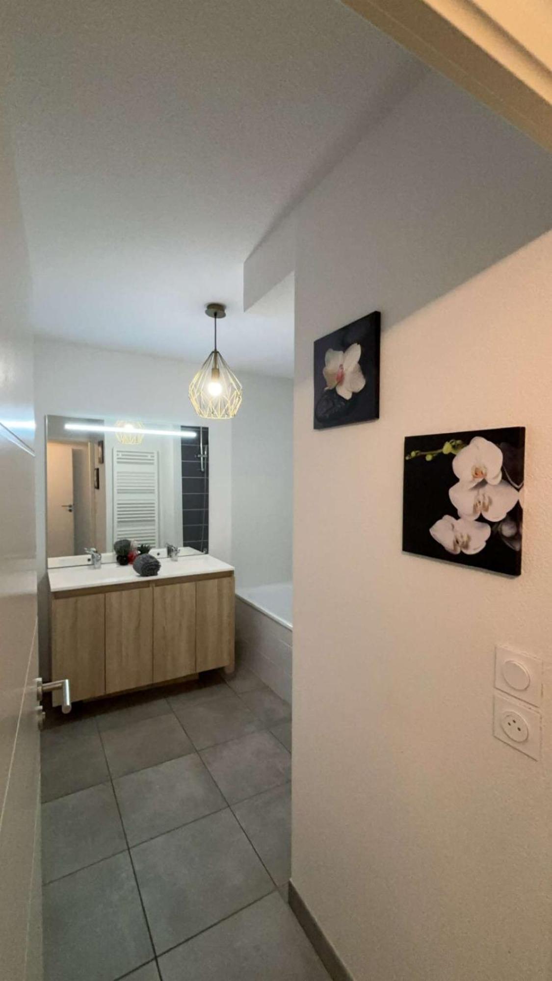 Suite Jacuzzi "Spa Privatif " Appartement Jacuzzi Toulouse Exterior photo