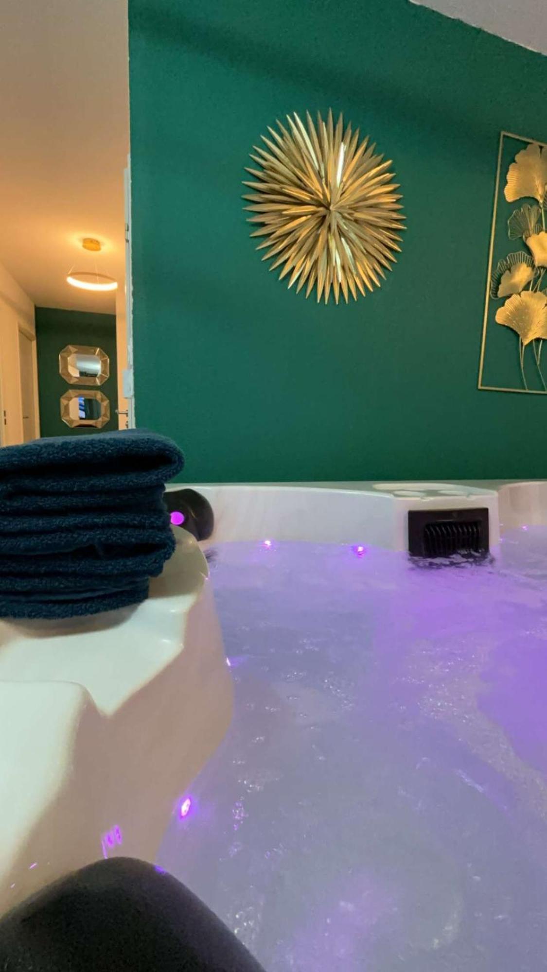 Suite Jacuzzi "Spa Privatif " Appartement Jacuzzi Toulouse Exterior photo